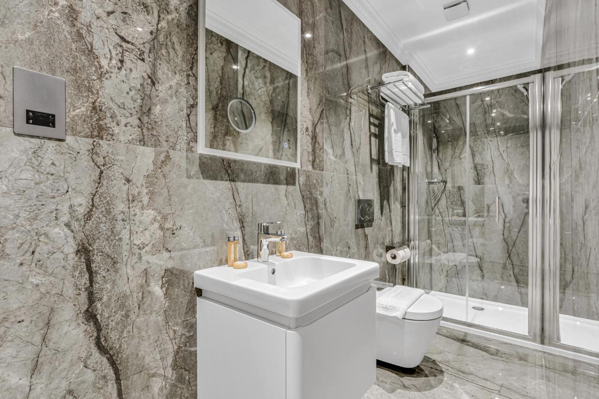 Cleveland Residences Bloomsbury Londra Esterno foto